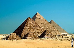 Piramidy v Gíze